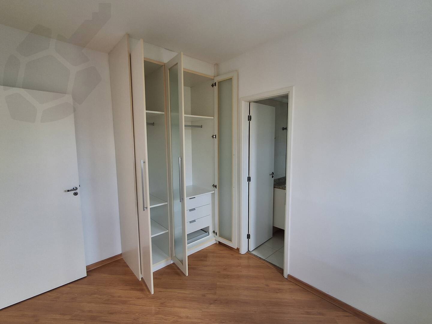 Apartamento à venda com 1 quarto, 33m² - Foto 8