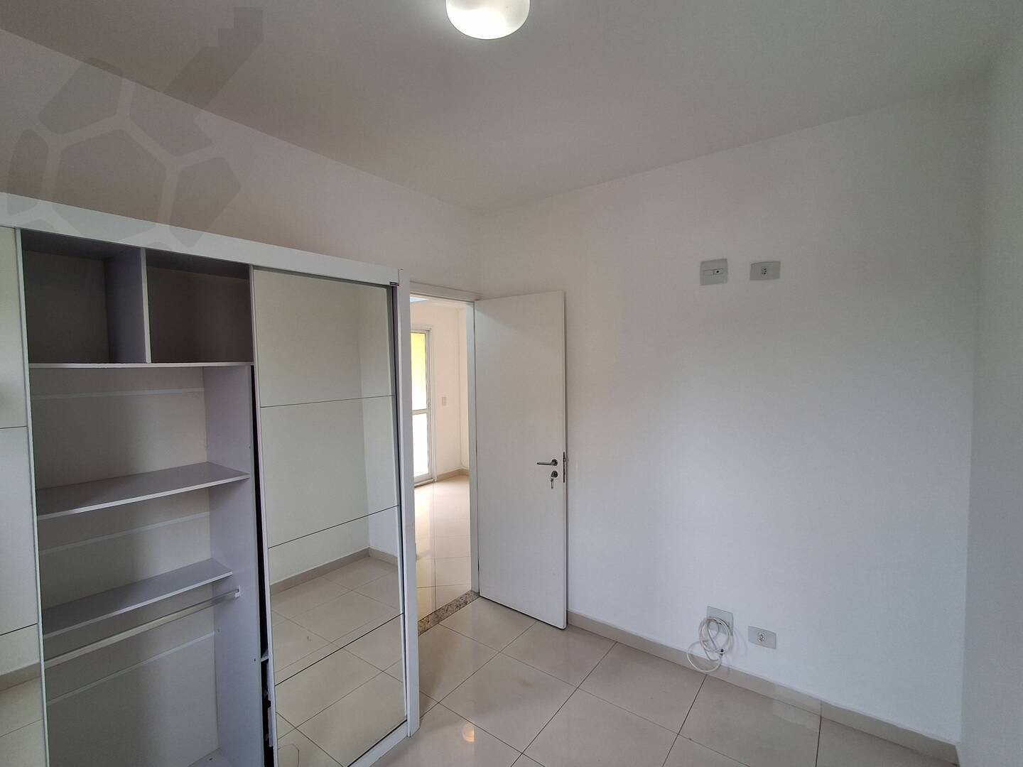 Apartamento à venda com 2 quartos, 55m² - Foto 15