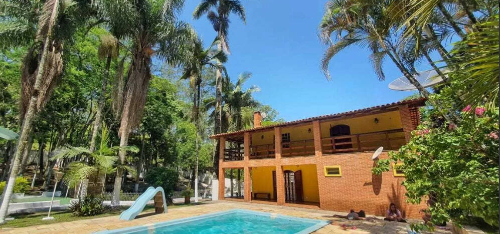 Fazenda à venda com 3 quartos, 406m² - Foto 1