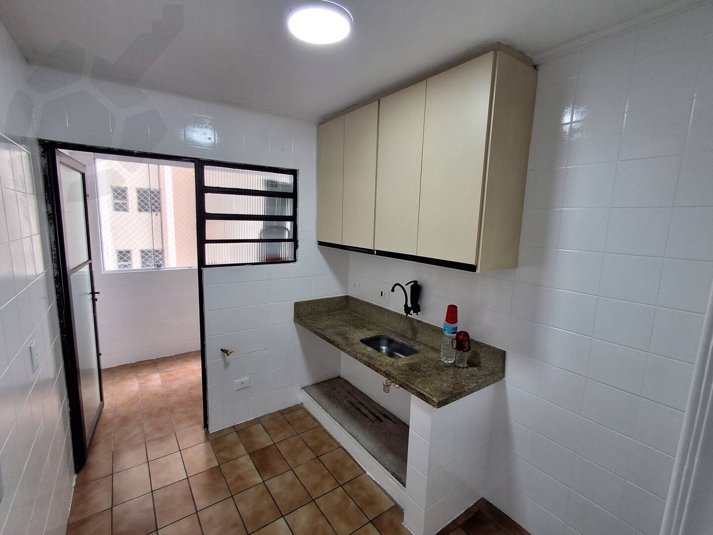 Apartamento para alugar com 2 quartos, 50m² - Foto 2