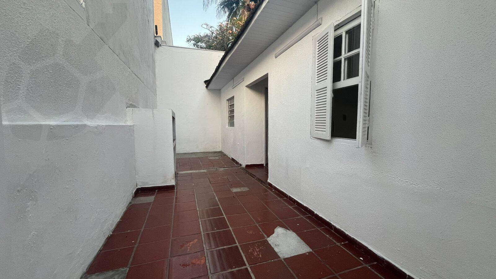 Casa para alugar com 3 quartos, 130m² - Foto 6