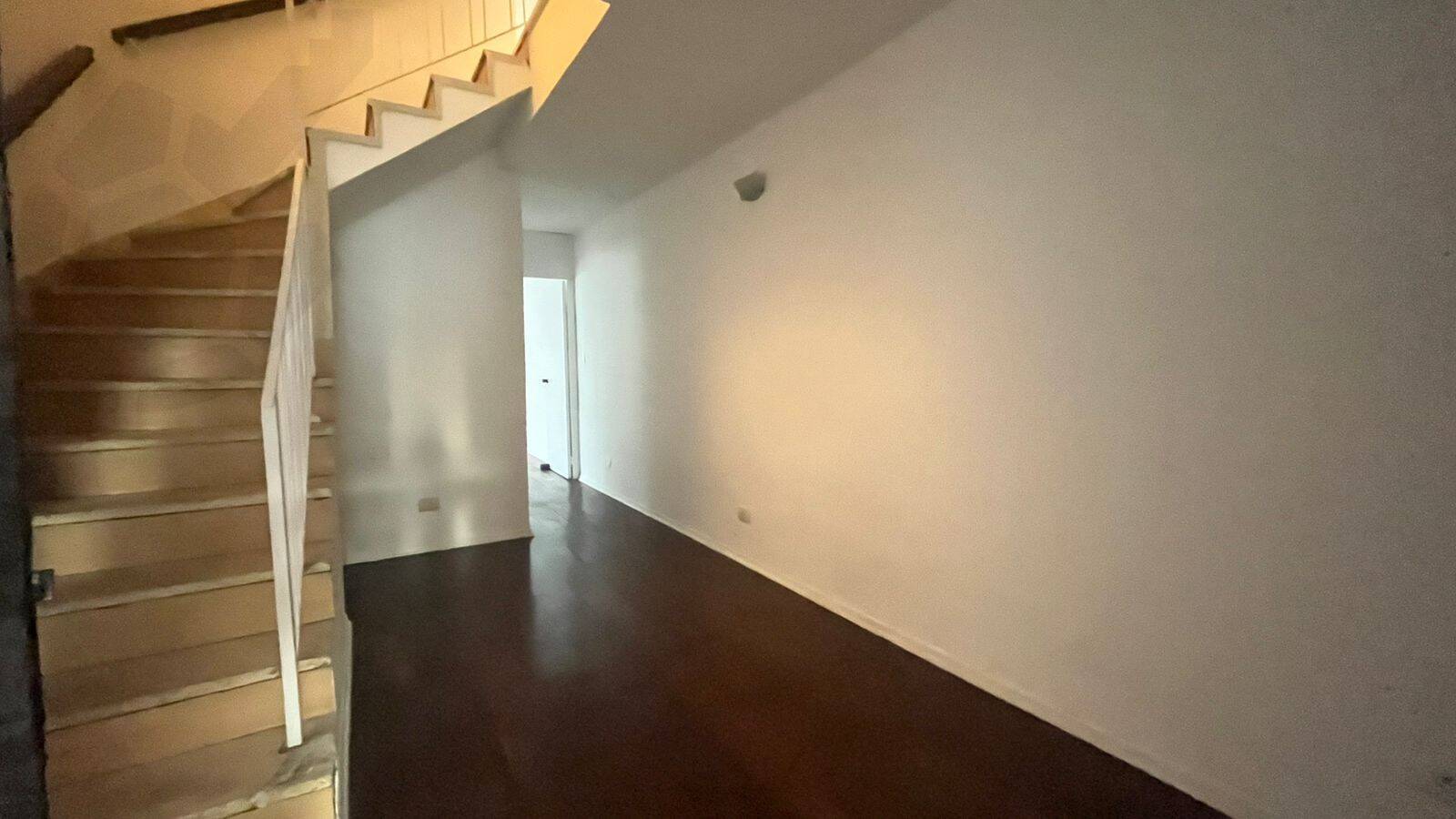 Casa para alugar com 3 quartos, 130m² - Foto 8