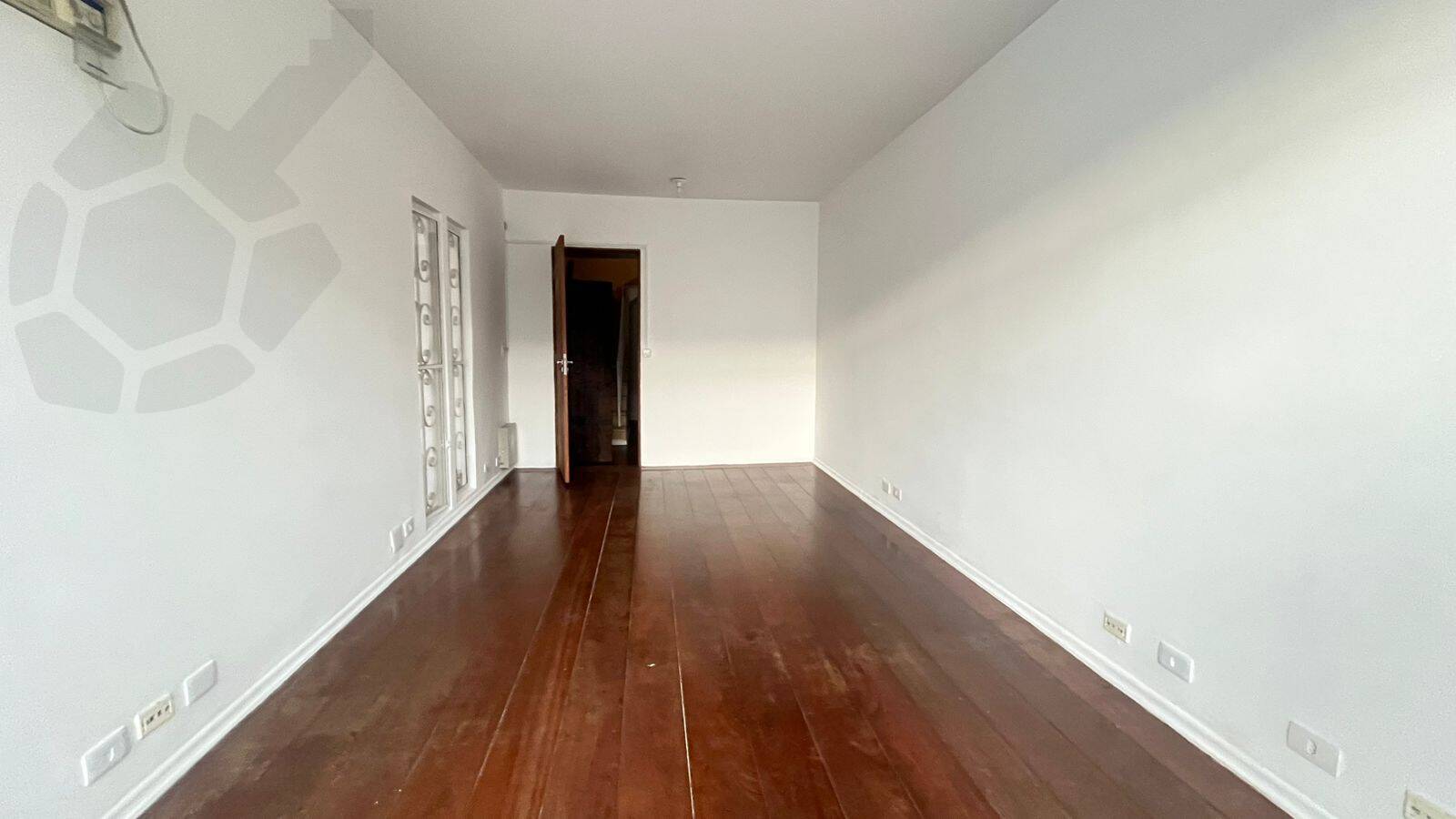 Casa para alugar com 3 quartos, 130m² - Foto 11