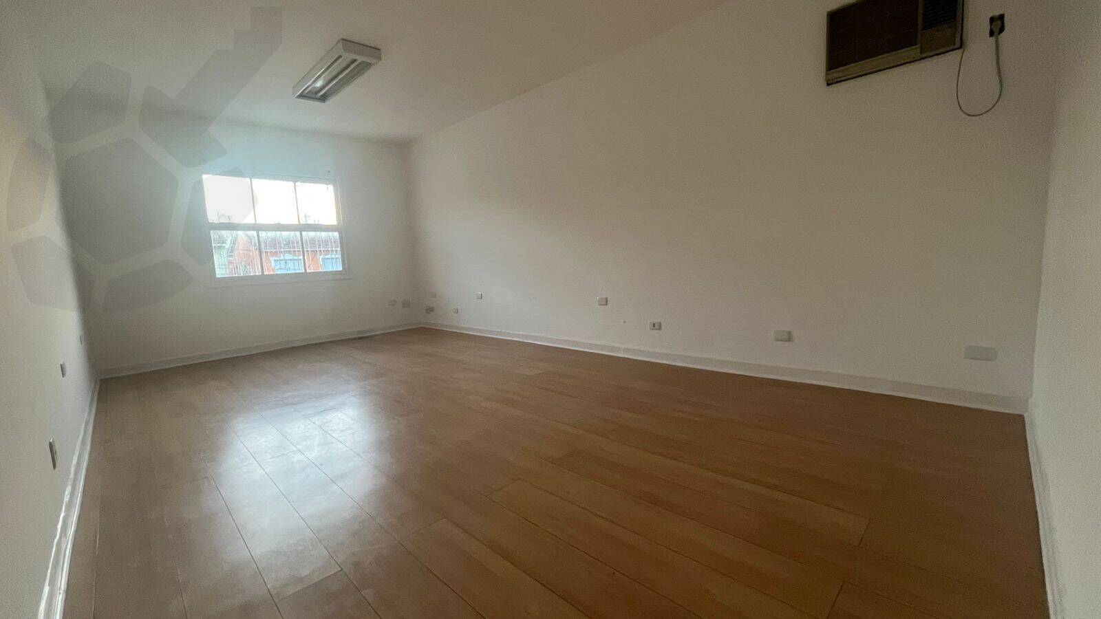 Casa para alugar com 3 quartos, 130m² - Foto 12