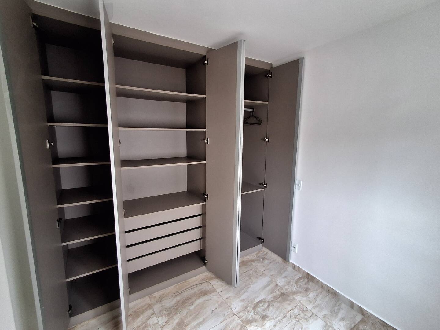 Apartamento para alugar com 2 quartos, 49m² - Foto 13