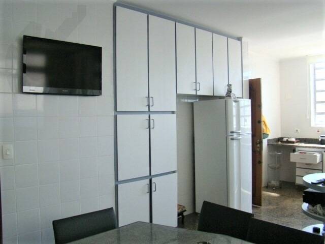 Casa à venda com 4 quartos, 388m² - Foto 15